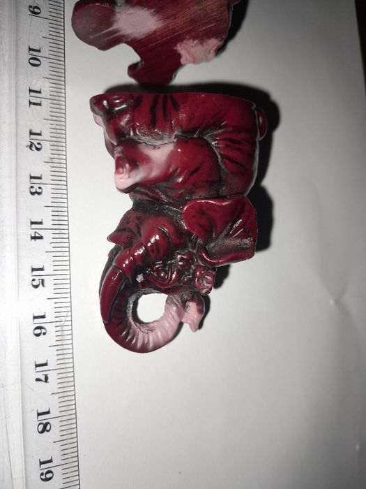 Peças decorativas antigas