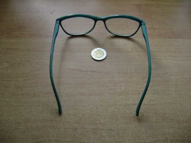 Starocie z PRL Okulary damskie korekcyjne +2,5 dioptrii rozstaw 13,5cm