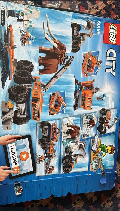 Vendo Lego City 60195: A base de exploração do Ártico