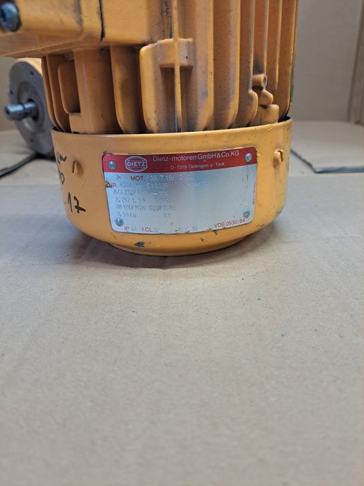Silnik elektryczny 0,55kW. 2800obr.  400V.