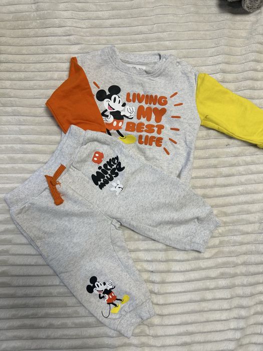 Костюм спортивный