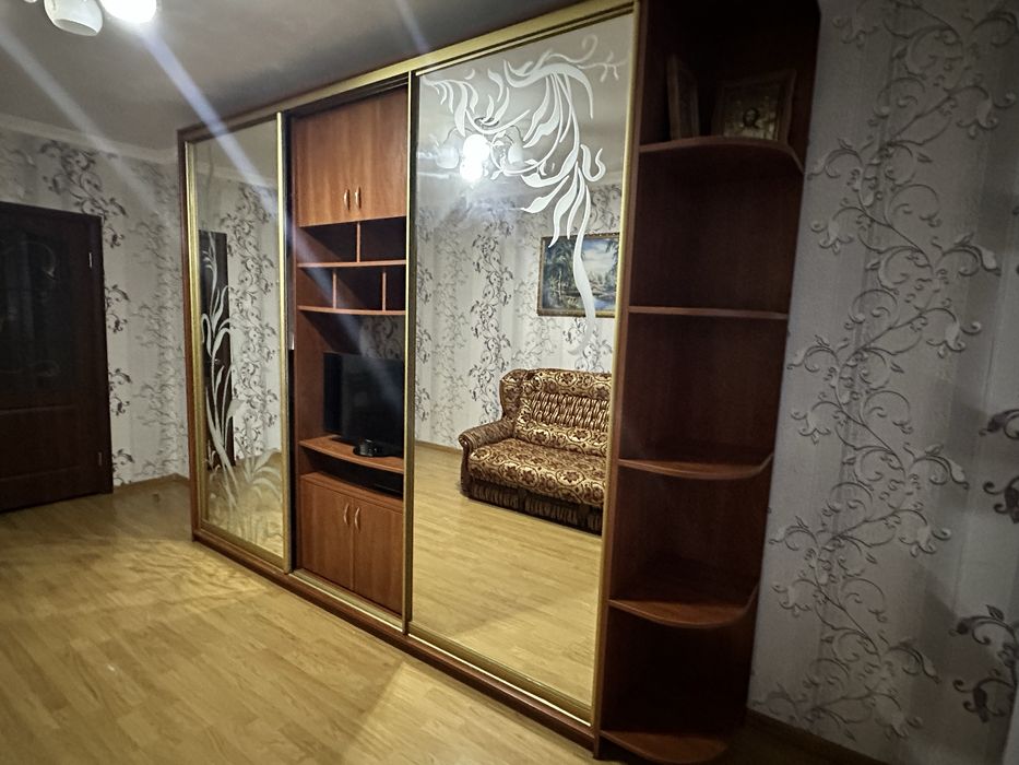 Продається шафа купе