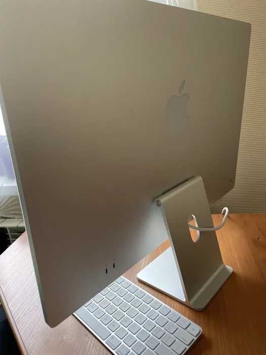 Apple IMac 24" 2021 M1 8GB