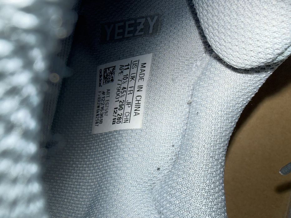 Кросівки Adidas Yeezy Boost 700 Inertia "Grey", оригінал