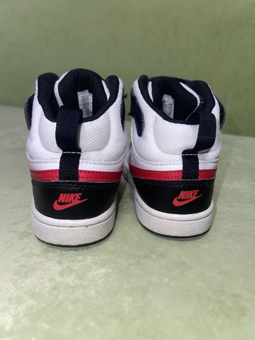 Оригінальні Кросівки дитячі Nike eur 29.5