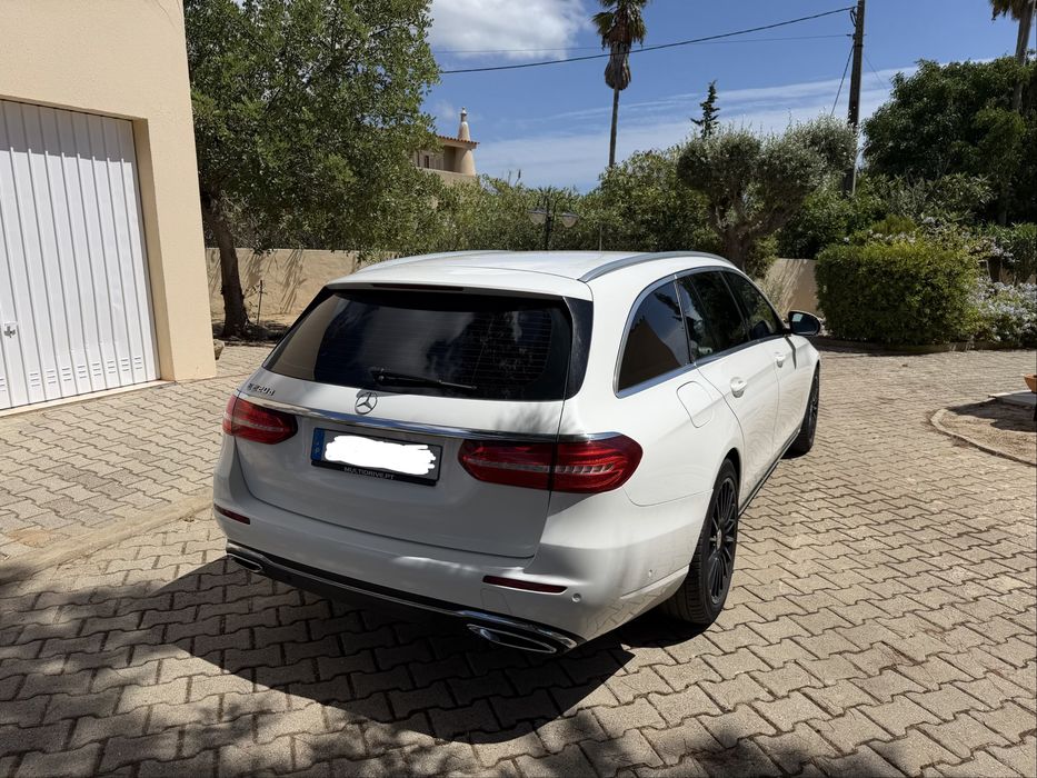 Mercedes E 220 carrinha 194cv caixa 9 — photo 2