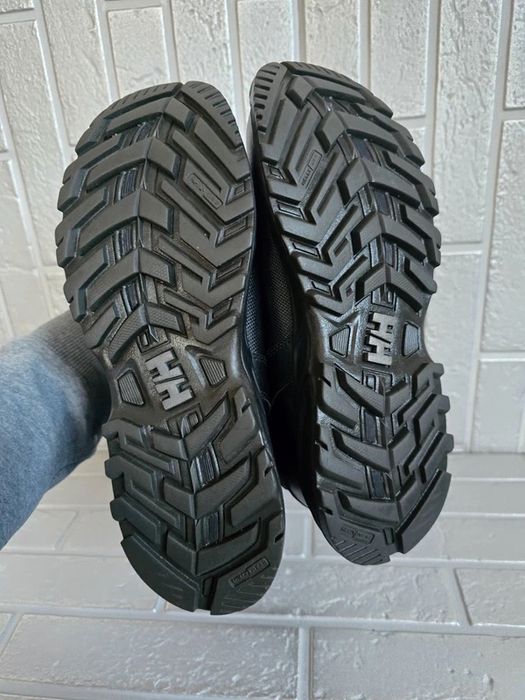 Śniegowce Helly Hansen rozm. 43 zimowe ocieplane snowboots