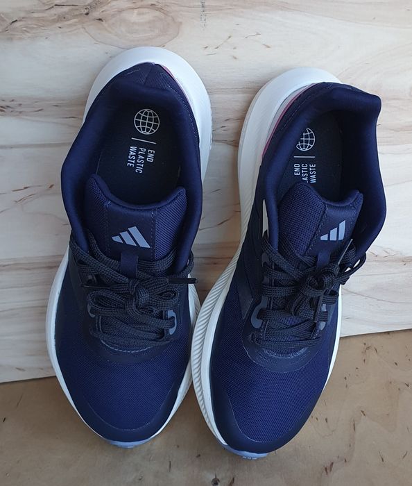 Жіночі кросівки для бігу  Adidas Runfalcon 3.0 tr w hp7567 р.39