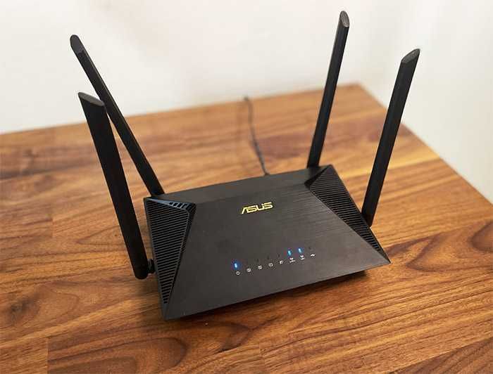 Продам роутер Asus RT-AX53U