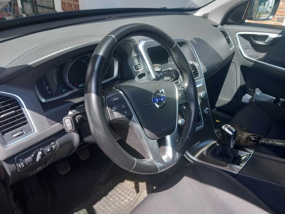 VOLVO XC 60 - Nacional