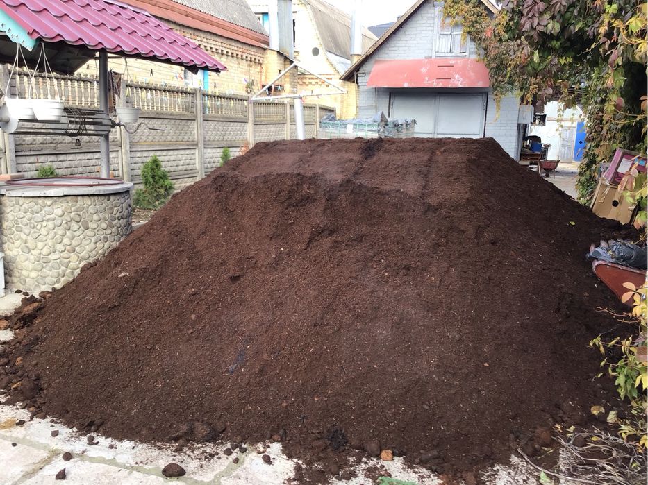 добриво для грядки, перегній кінський