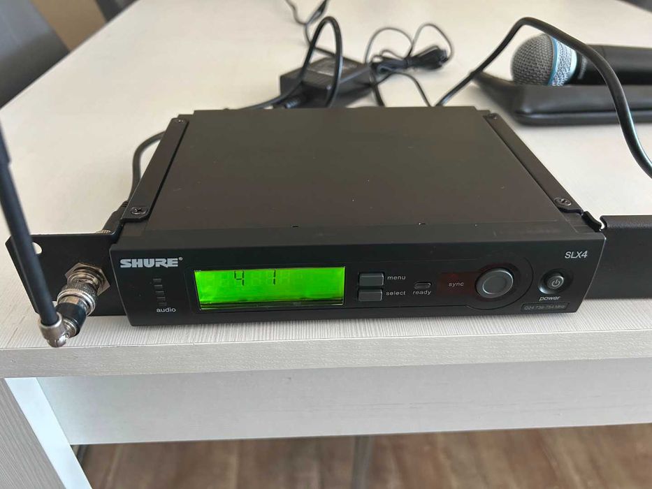 SHURE SLX 4 System plus 2 SHURE Microfones SM 58 ! Top !