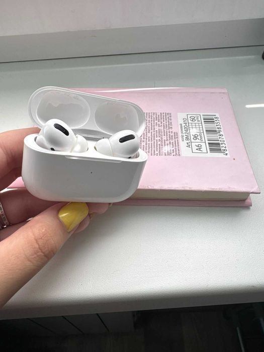 Airpods pro 1 покоління б/у Icentr