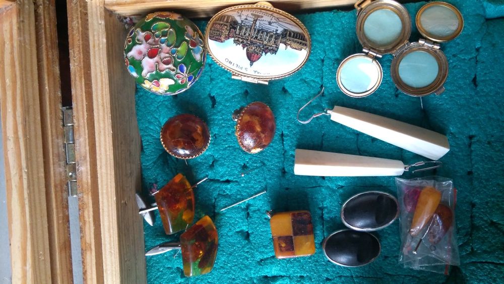 Ozdoby kobiece różne