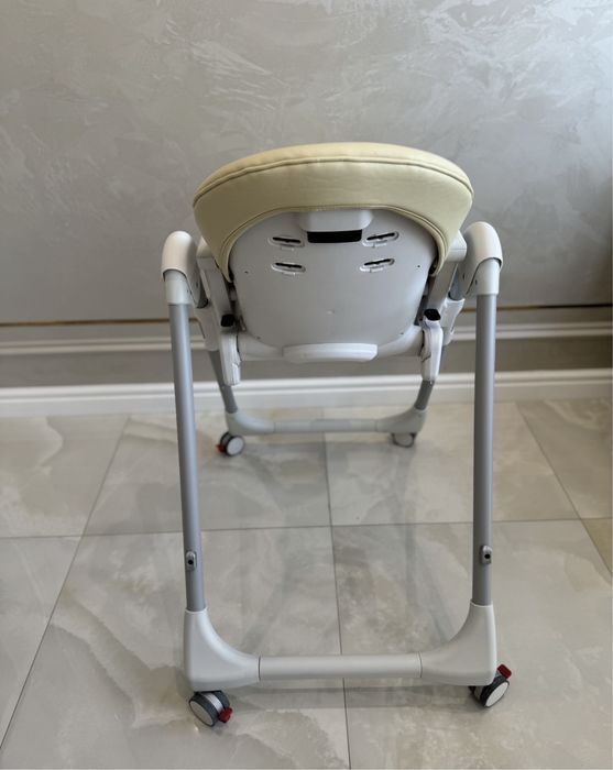 Стульчик для годування Peg Perego