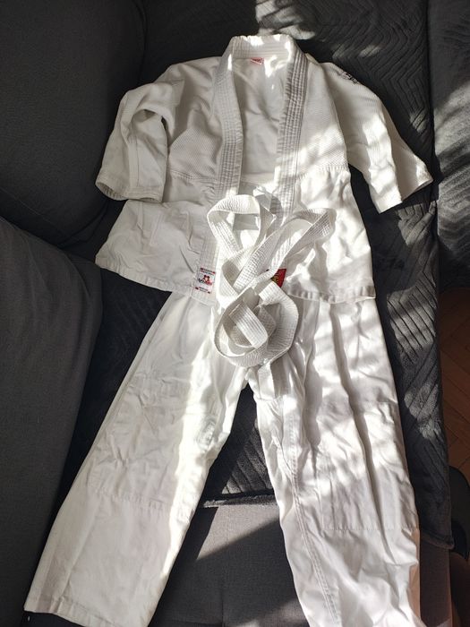 Strój do judo         .