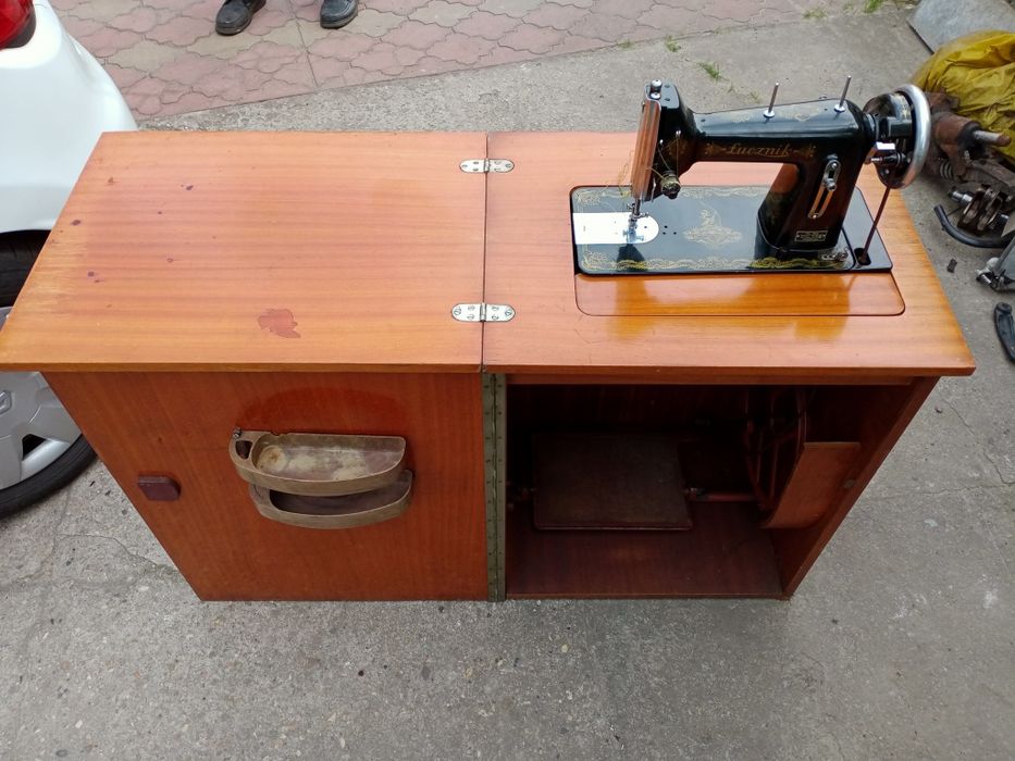 Maszyna do szycia Łucznik kl 82 radom