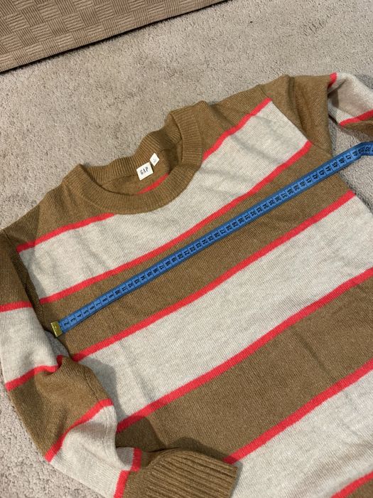 Светр жіночий GAP у смужку