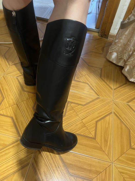 Кожаные сапоги Гусар Massimo Dutti