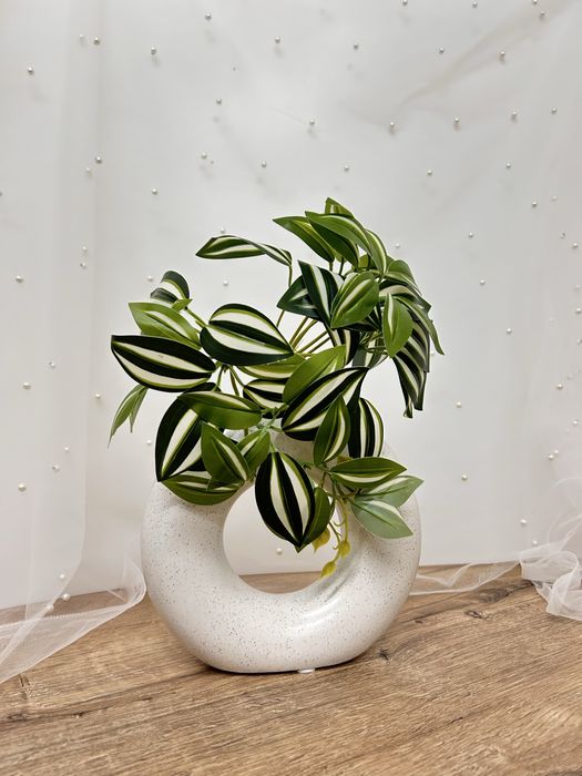 Sztuczna zielona roslina