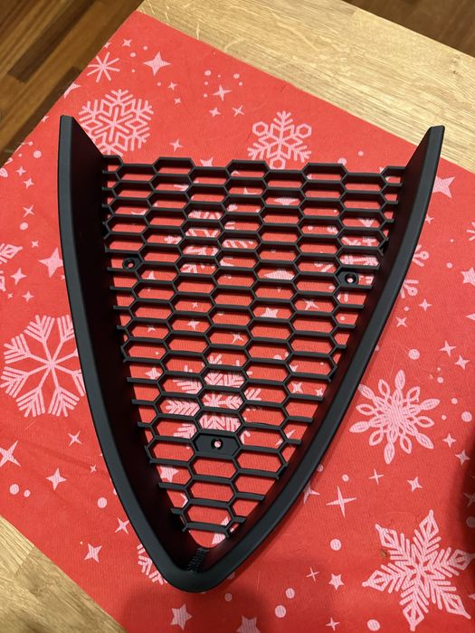 Grill Plaster miodu Alfa Romeo 159