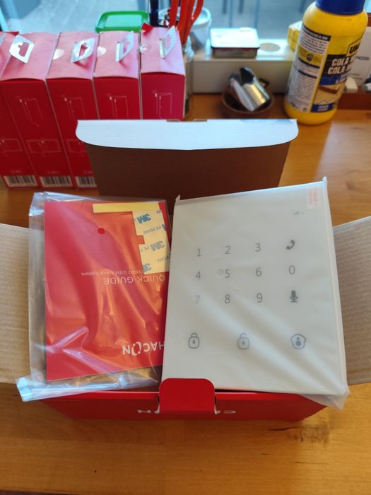 Sistema de Alarme GSM CHACON + 5 sensores de Porta/Janela