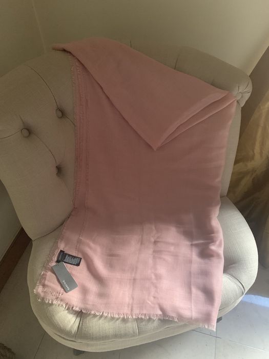 Echarpe rosa a estrear com etiqueta marca Parfois