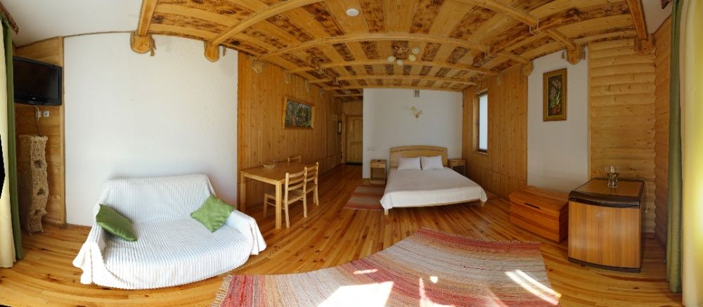 Готель в Карпатах зі сніданками/ Зняти житло подобово Буковель