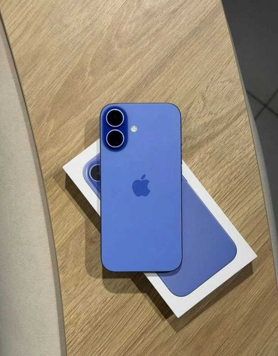 iPhone 16 256 GB Deep Blue | Stan Idealny |. Bateria 98%