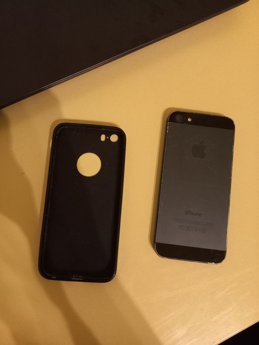 Продам Apple 5//