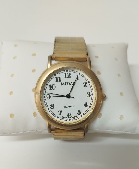Relógio marca Medal