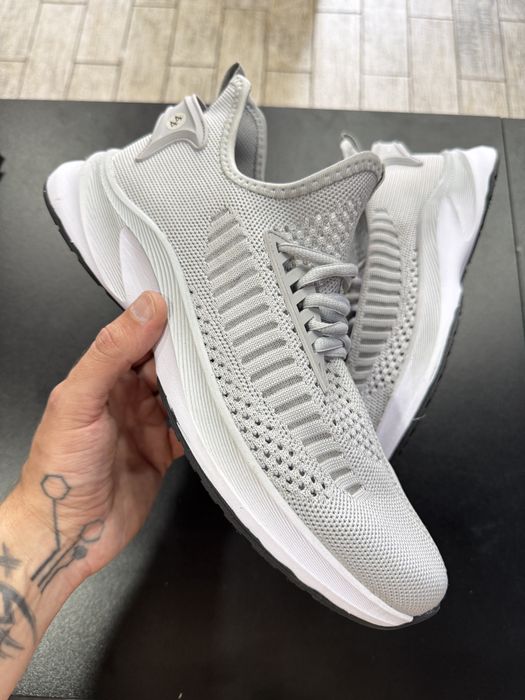 Чоловічі кросіки на літо, легкі сітчаті кросівки Adidas, сірі чоловічі кросівки на літо