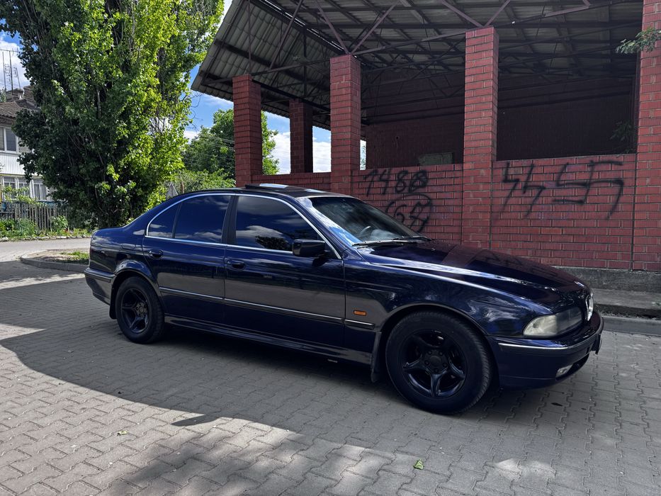 BMW E39 чудовий стан