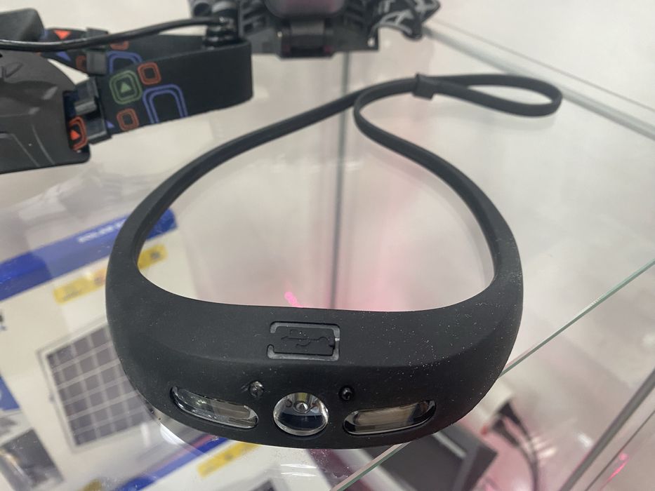 Lanterna  de cabeca Super forte