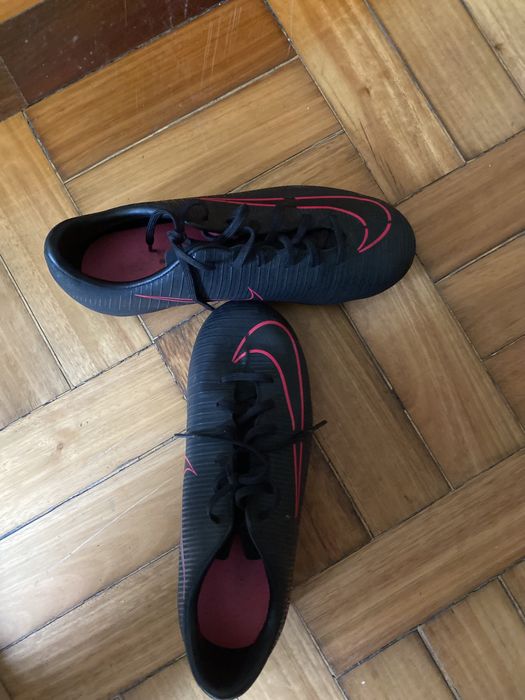 Chuteiras futebol Nike Mercurial com pouquíssimo uso