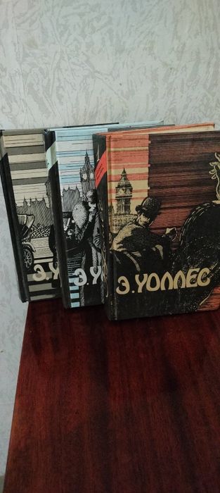 Книги, ціна за всі