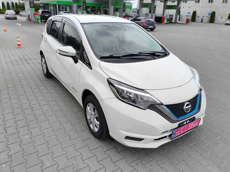 Продам Nissan Note 2020р. E-Power 3.5л.-100км