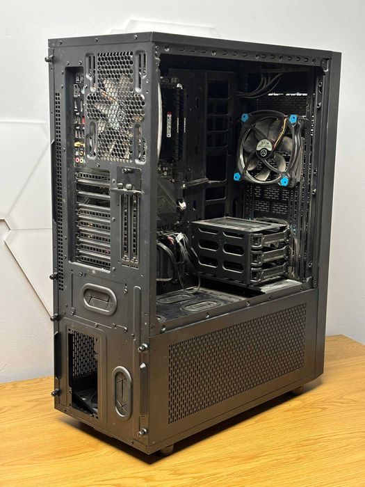 Корпус Thermaltake Core X71 Black  Tempered Glass Edition Black