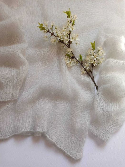 Мохеровий светр павутинка