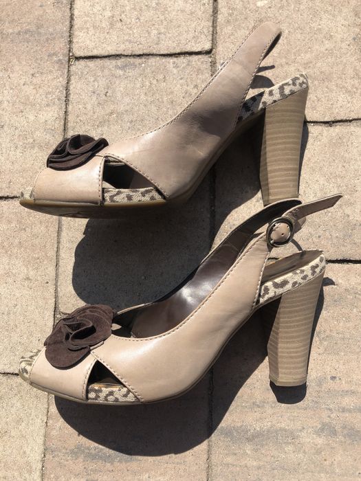 Buty na obcasie Tamaris 40