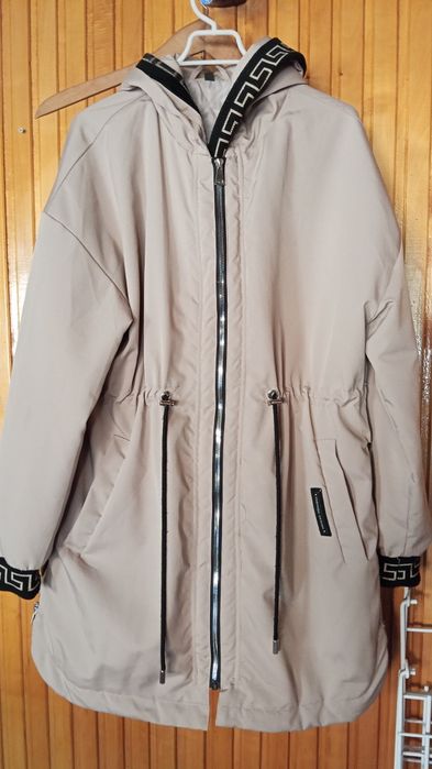 Fajna kurtka wiosenna L