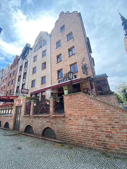 Lokal usługowy w sercu Starego Miasta w Elblągu naprzeciwko Ratusza i Katedry była Kawiarnia
