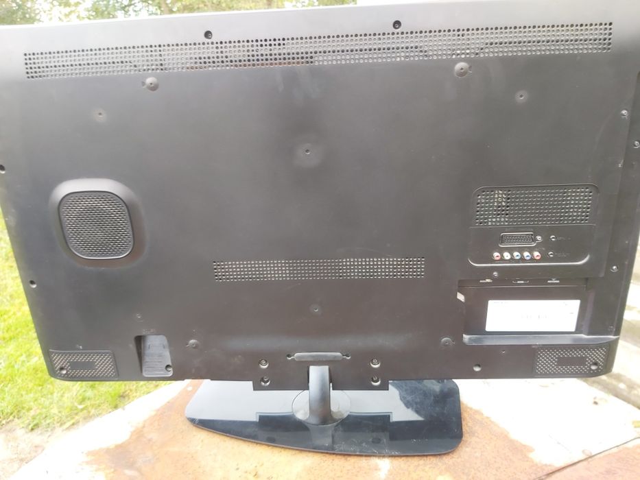 Telewizor LG 32' I Sharp 40"