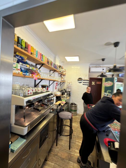 Trespasse de Café /Restaurante Equipado – Pronto a Trabalhar