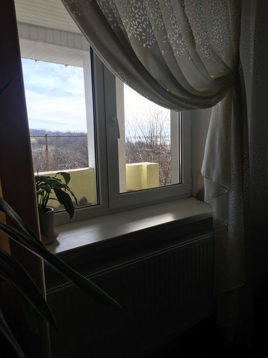 Будинок в екологічній, спокійній місцевості біля річки та заповідника