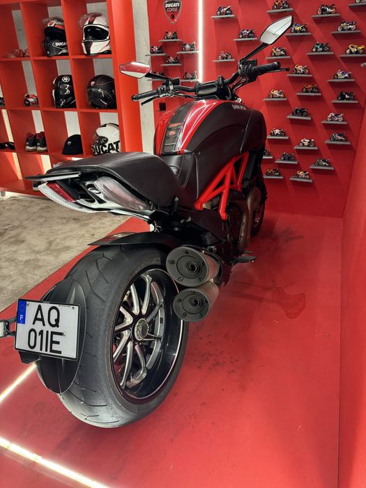 Ducati Diavel Carbon