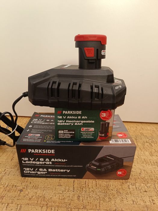 Акумулятор Parkside PAPK 12 A4 ємністю 2 А·год і напругою 12 В