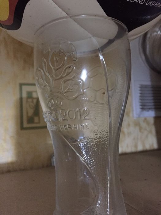 Стакан плюс 6 билетов ЕВРО 2012 в подарок