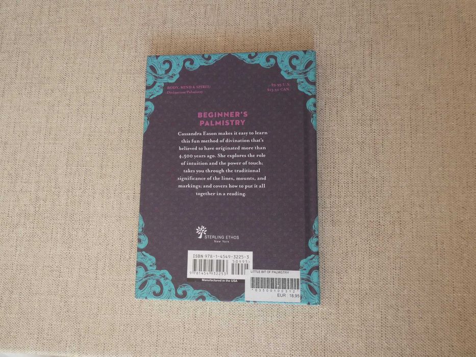 Livro Little Bit Of Palmistry, de Cassandra Eason