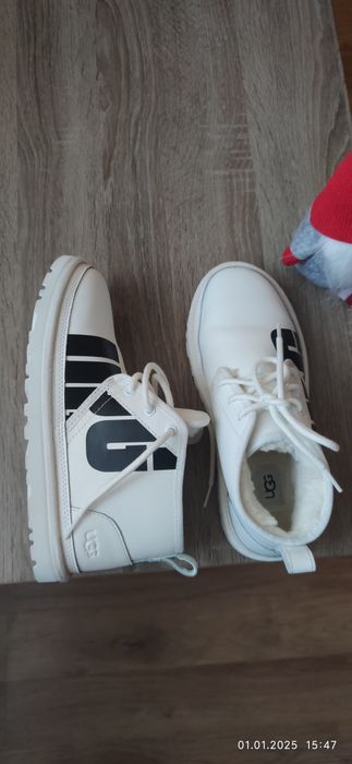 UGG в ідеальному стані.